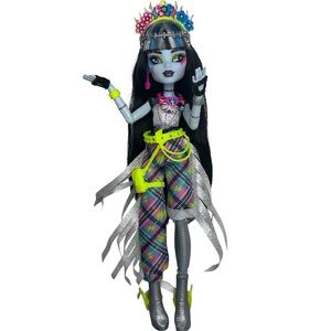 Monster High G3 Monster Fest Frankie Complete W/Accessories Fashion Doll Toy